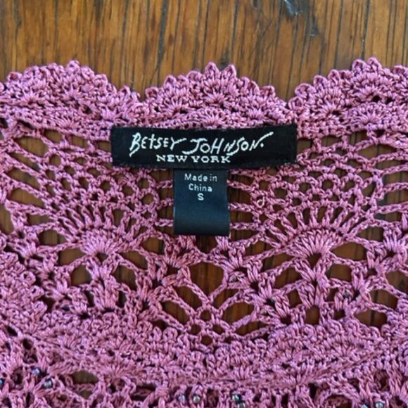 Vintage Betsey Johnson New York Crochet Top - Picture 9 of 9